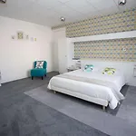 Continental Centre Hotel 3*