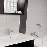 Continental Centre 3* Pau