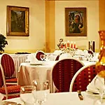 Continental Centre Hotel 3*