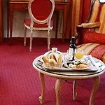 Continental Centre Hotel 3*