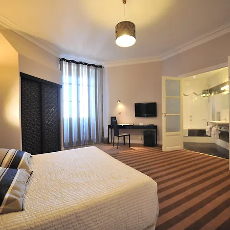 Отель Continental Centre 3*