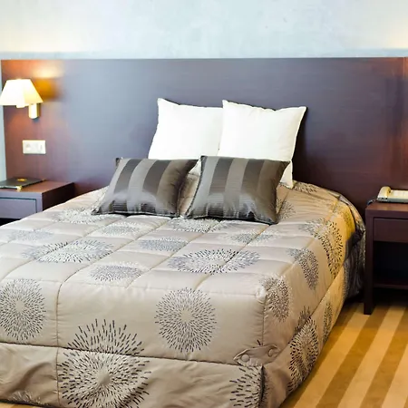 호텔 Continental Centre 3*