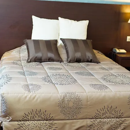 Continental Centre 3*