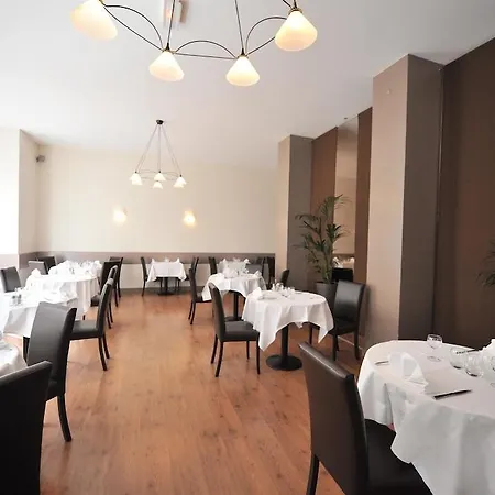 Отель Continental Centre