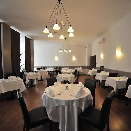 Continental Centre 3* По