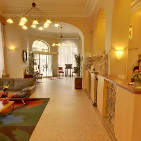 Hotel Continental Centre 3*