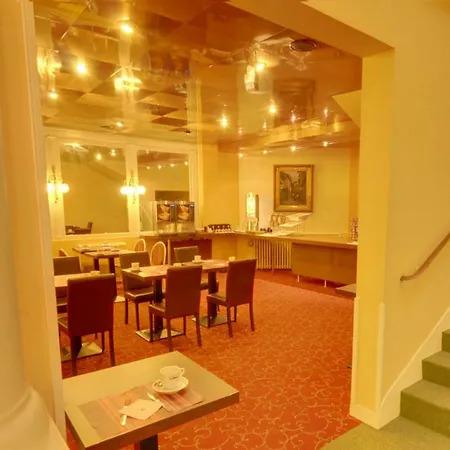 Hotel Continental Centre 3*