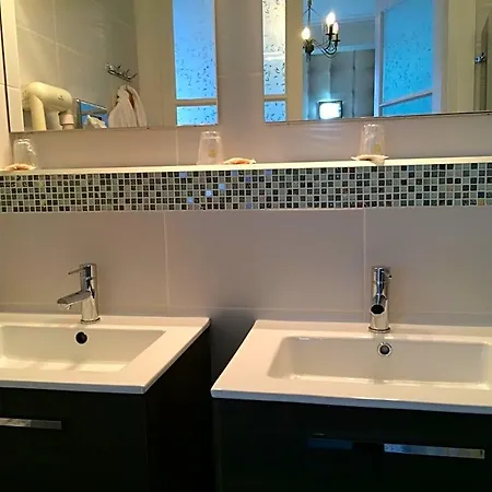 Continental Centre 3*