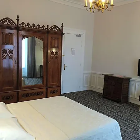 Hotel Continental Centre Pau