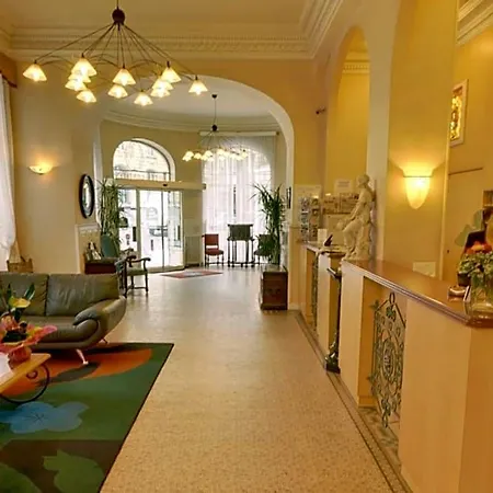 Hotel Continental Centre 3*