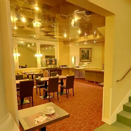 Continental Centre 3* Pau