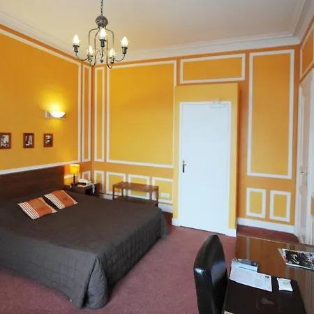 Continental Centre Hotel 3*