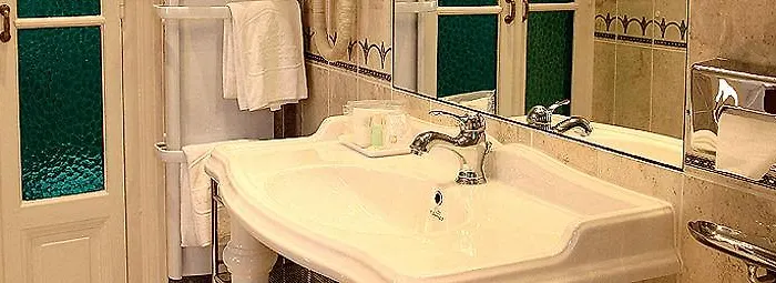 Hotel Continental Centre Pau