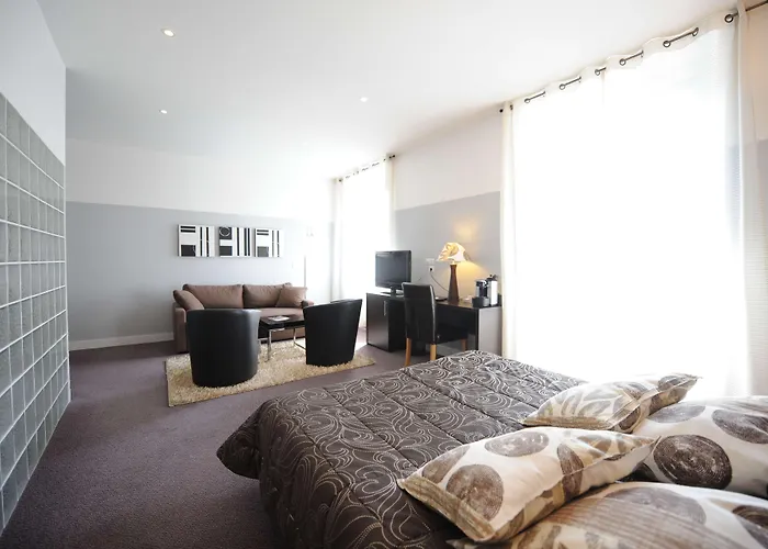 Continental Centre Hotel