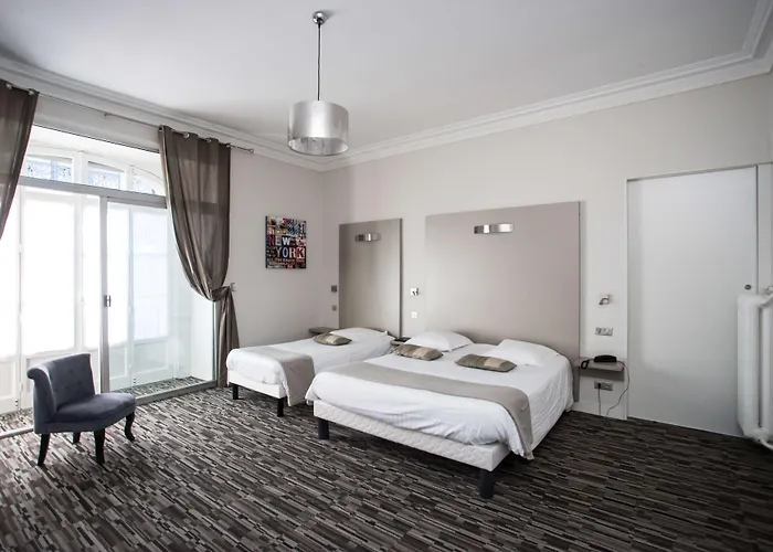 Hotel Continental Centre Pau