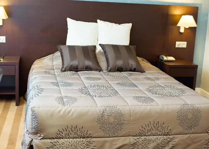 Continental Centre 3*