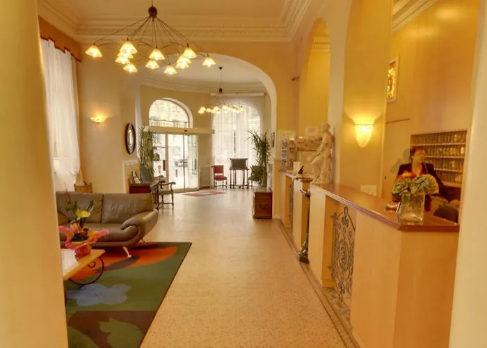 Hotel Continental Centre 3*