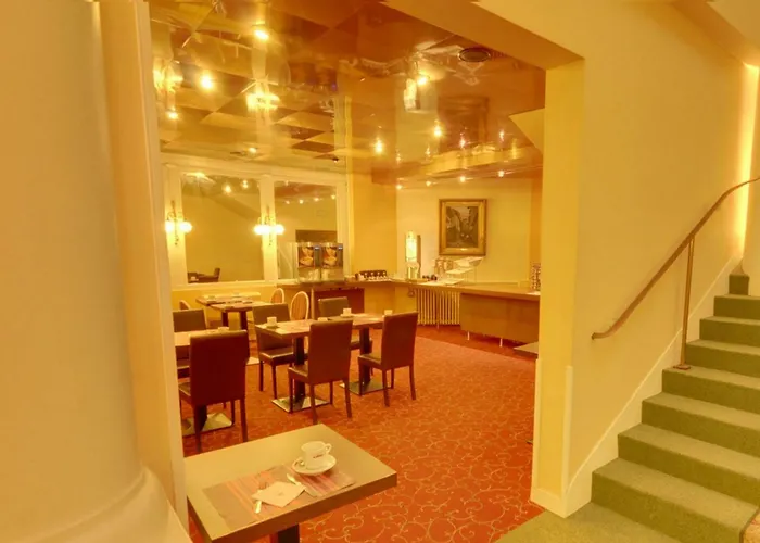 Hotel Continental Centre 3*