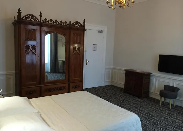 Continental Centre Hotel 3*